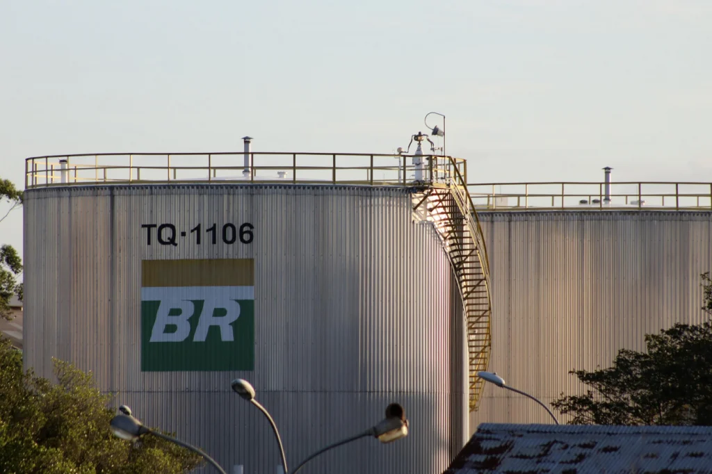 Petrobras aumenta preços da gasolina, diesel e gás de cozinha nesta terça-feira